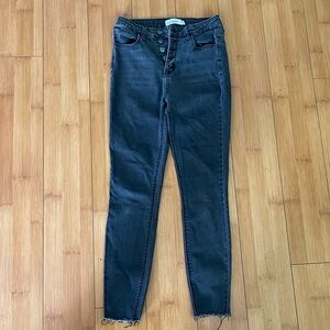 Carly jeans size 5 color faded black